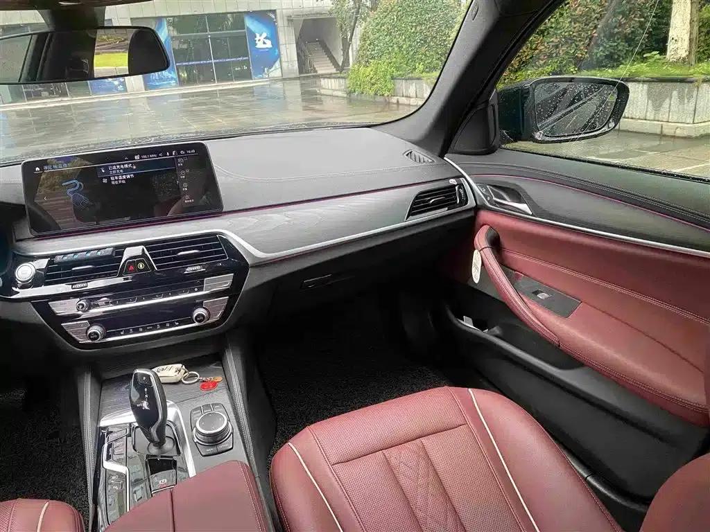 BMW 5 Series PHEV 2022 535Le M Sport Package — миниатюра 8