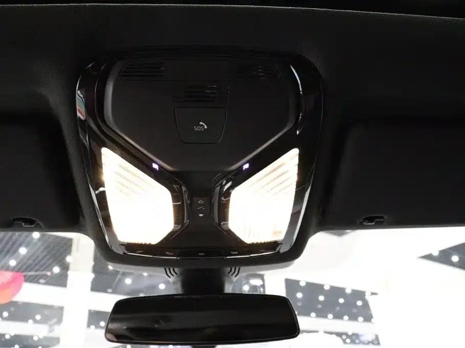 BMW 5 Series PHEV 2022 535Le M Sport Package — миниатюра 12