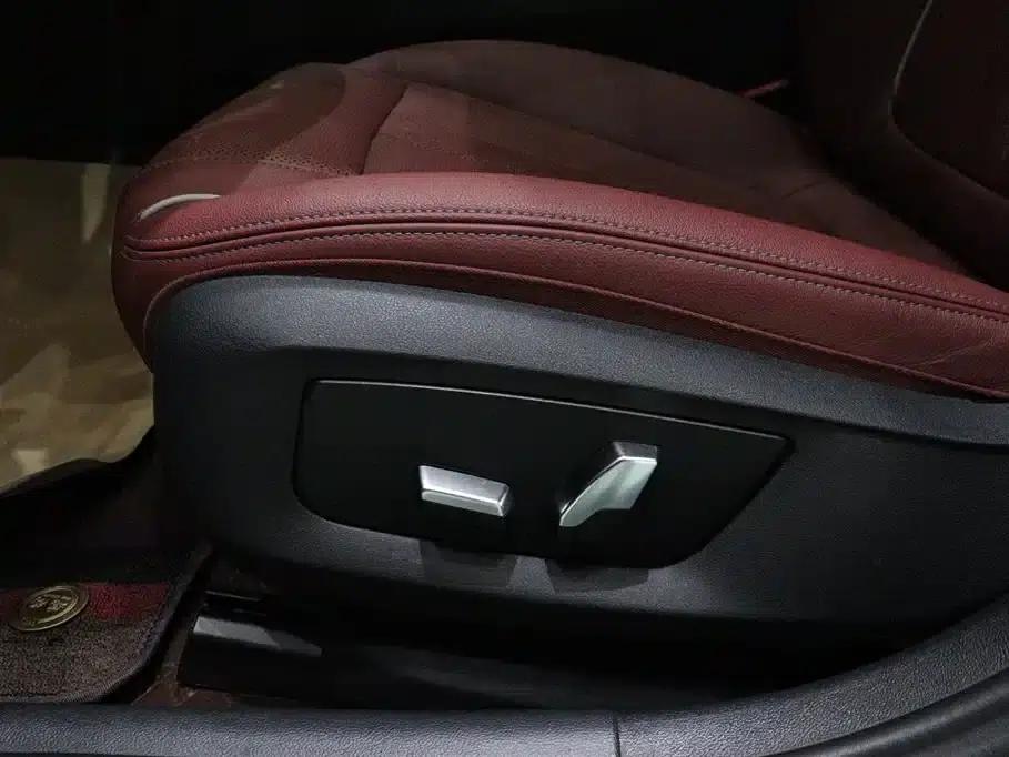 BMW 5 Series PHEV 2022 535Le M Sport Package — миниатюра 21