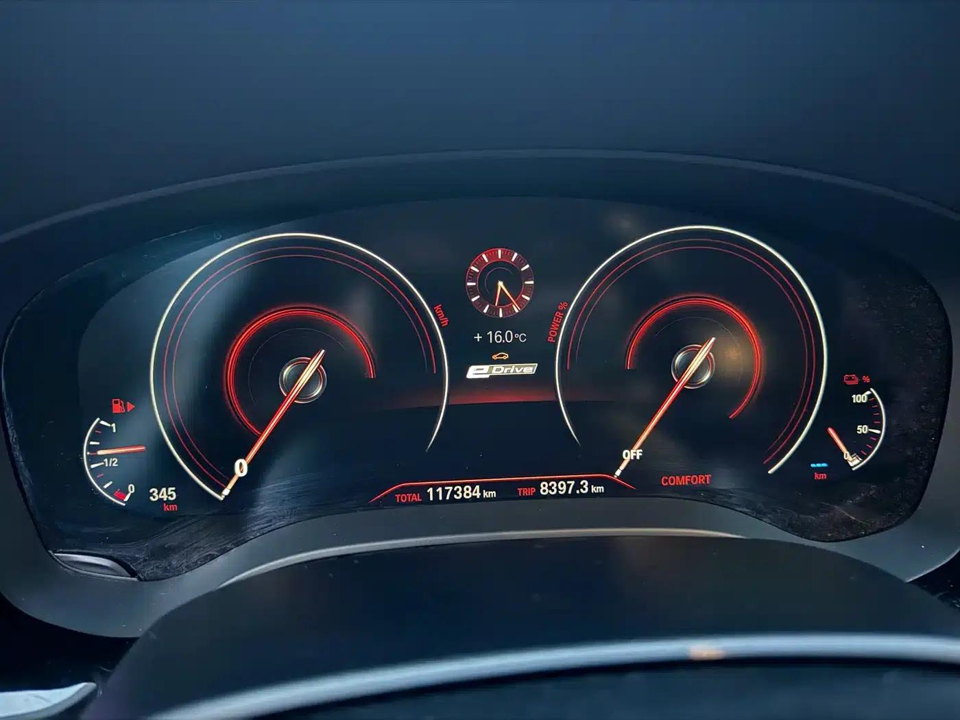 BMW 5 Series PHEV 2019 530Le Luxury Package — миниатюра 13
