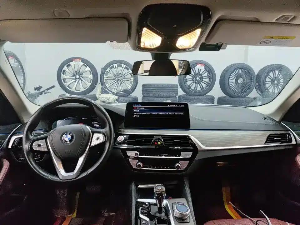 BMW 5 Series PHEV 2022 535Le M Sport Package — миниатюра 5