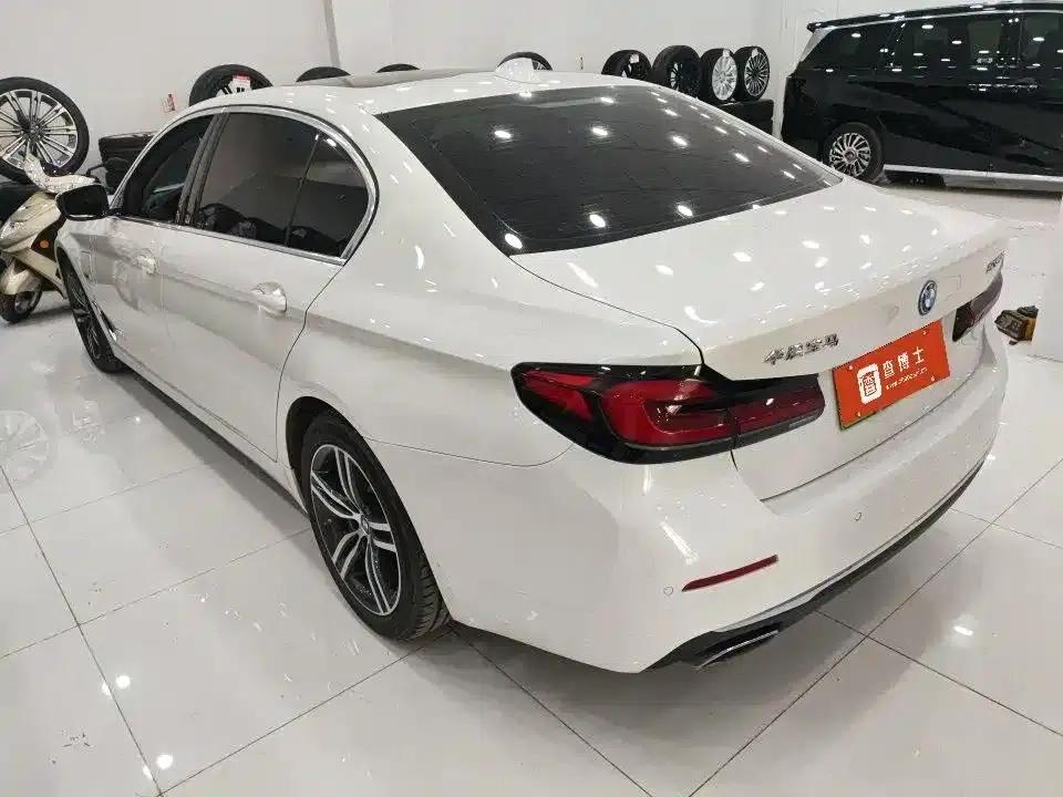 BMW 5 Series PHEV 2022 535Le M Sport Package — миниатюра 7