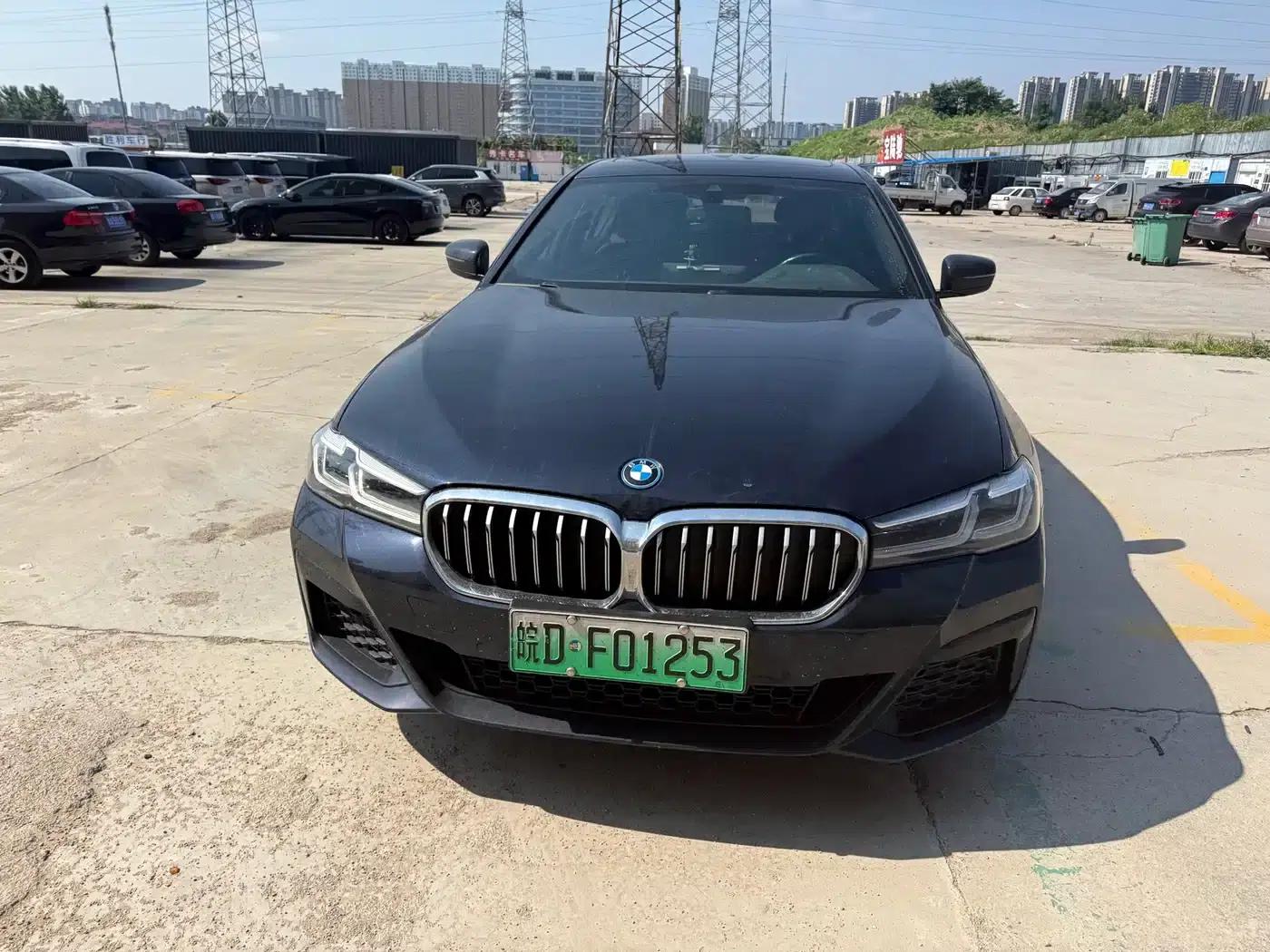 BMW 5 Series PHEV 2022 Facelift 535Le M Sport Package — миниатюра 2