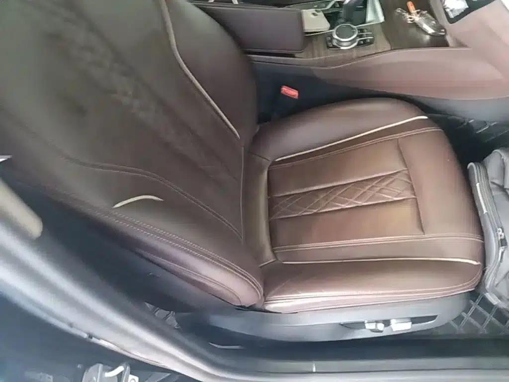 BMW 5 Series PHEV 2019 Facelift 530Le Luxury Package — миниатюра 25