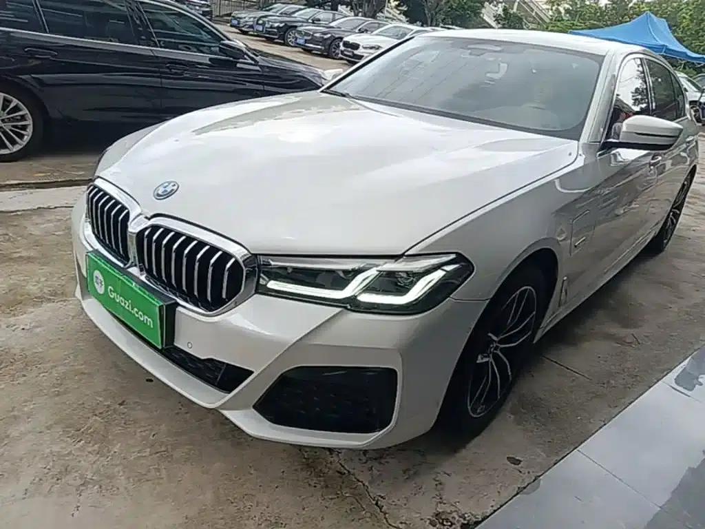 BMW 5 Series PHEV 2022 Facelift 535Le Pioneer Edition M Sport Package — миниатюра 1
