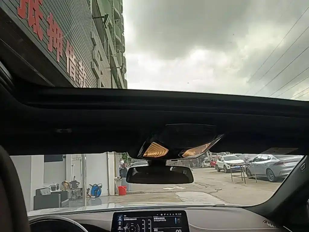 BMW 5 Series PHEV 2022 Facelift 535Le Pioneer Edition M Sport Package — миниатюра 18