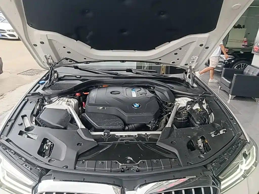 BMW 5 Series PHEV 2022 Facelift 535Le Pioneer Edition M Sport Package — миниатюра 20
