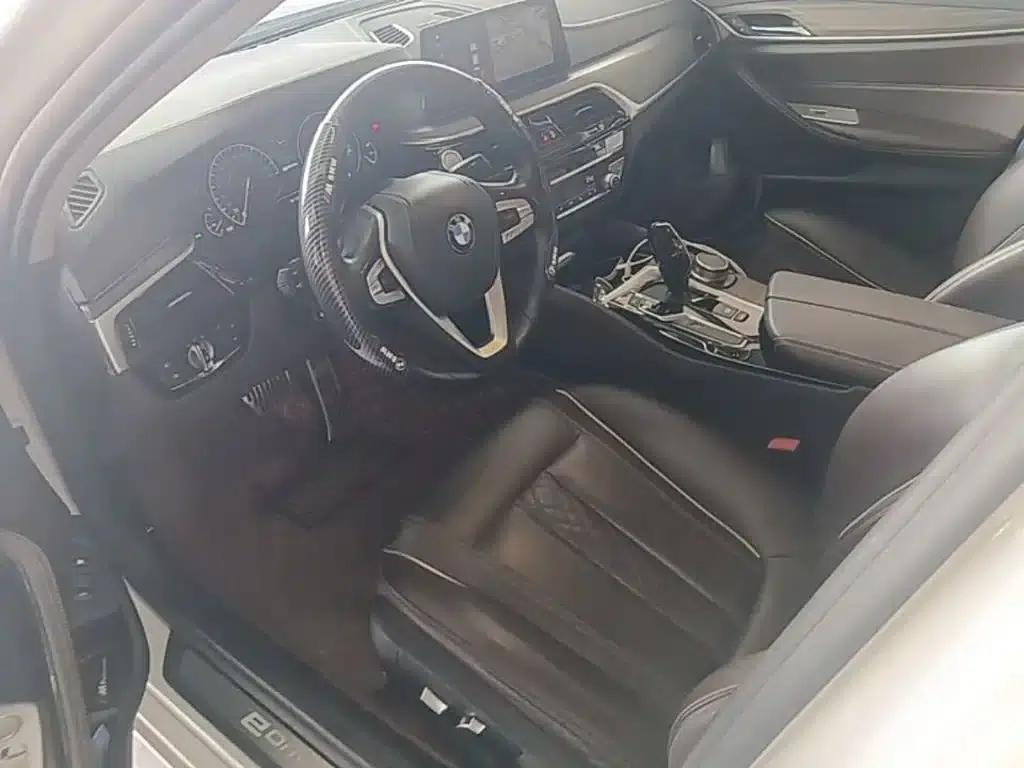 BMW 5 Series PHEV 2019 530Le Luxury Package — миниатюра 11