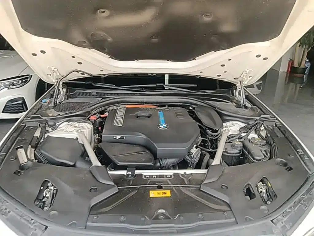 BMW 5 Series PHEV 2019 530Le Luxury Package — миниатюра 16