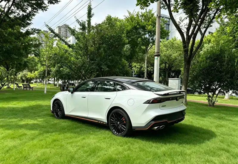 Changan UNI-V 2025 Model, Third Generation, 2.0T Sport Edition — миниатюра 4