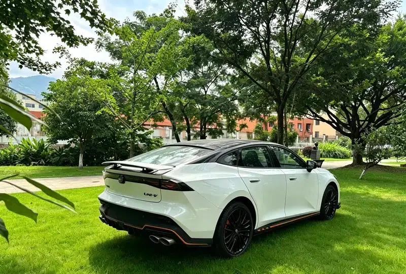 Changan UNI-V 2025 Model, Third Generation, 2.0T Sport Edition — миниатюра 6