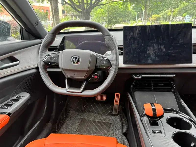Changan UNI-V 2025 Model, Third Generation, 2.0T Sport Edition — миниатюра 10