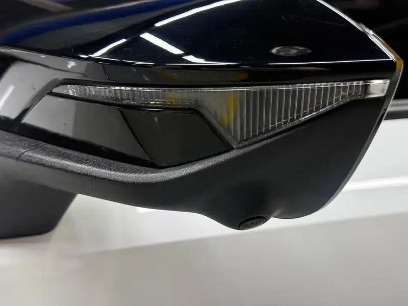 Changan UNI-V 2023 1.5T Premium Edition — миниатюра 11
