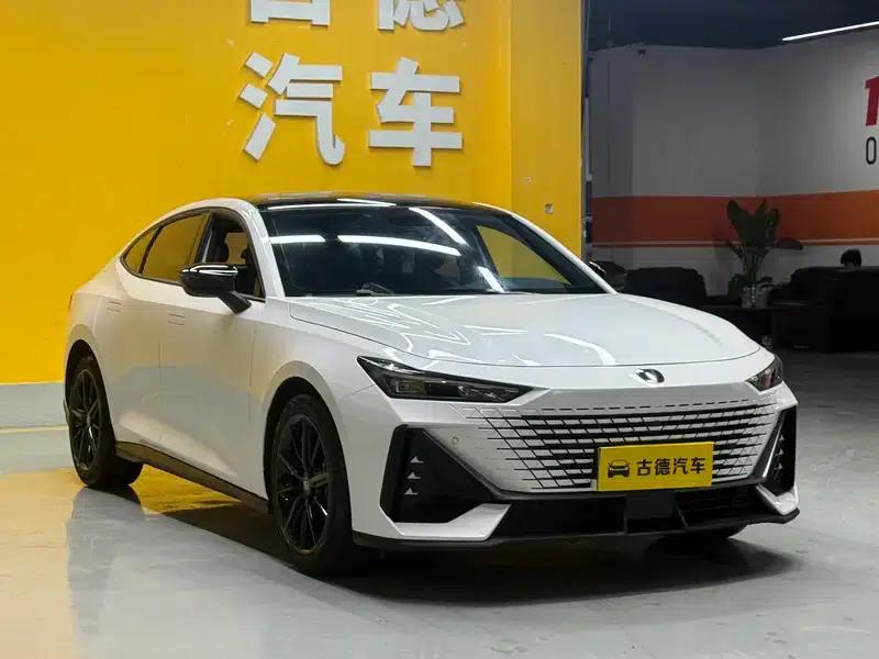 Changan UNI-V 2023 1.5T Premium Edition — миниатюра 3