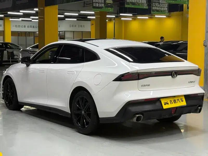 Changan UNI-V 2023 1.5T Premium Edition — миниатюра 5