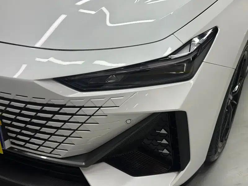 Changan UNI-V 2023 1.5T Premium Edition — миниатюра 10