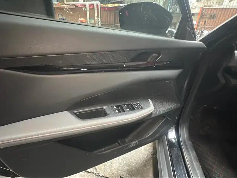 Changan UNI-V 2022 1.5T Smart Navigation Edition — миниатюра 16