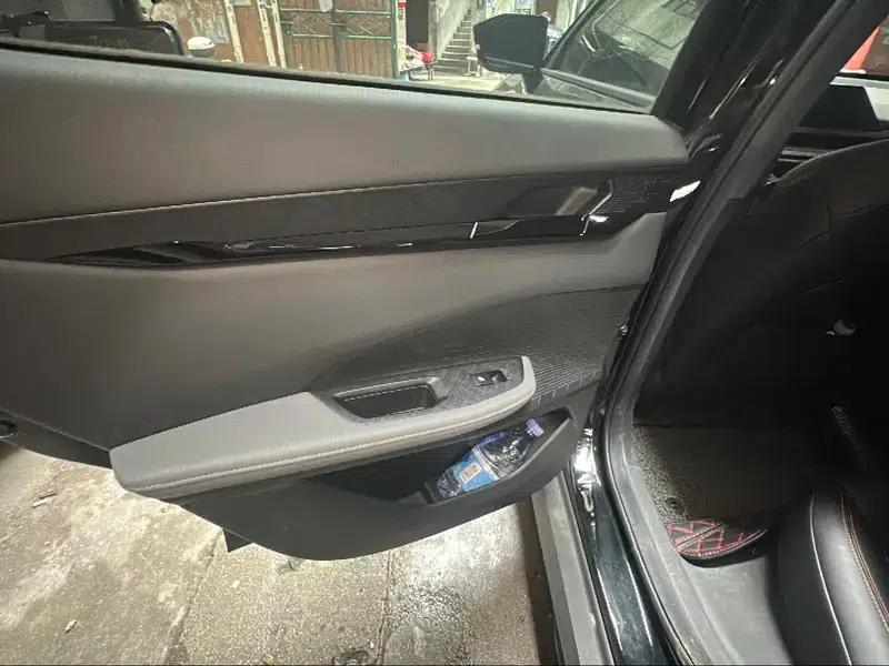 Changan UNI-V 2022 1.5T Smart Navigation Edition — миниатюра 17