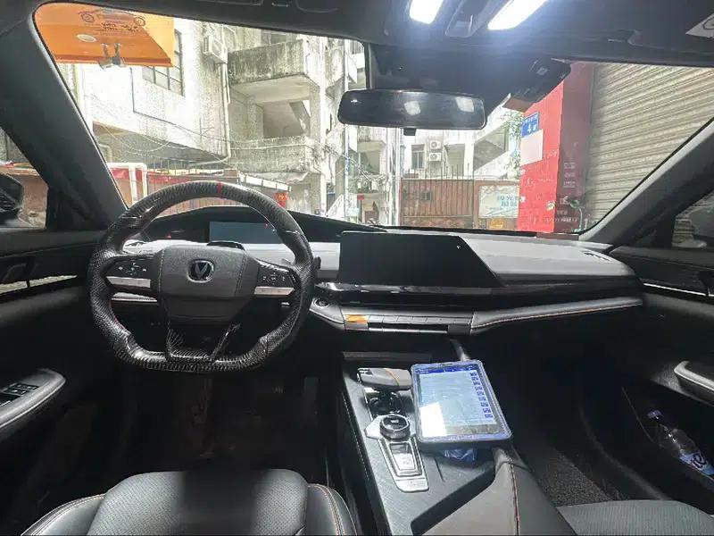 Changan UNI-V 2022 1.5T Smart Navigation Edition — миниатюра 10