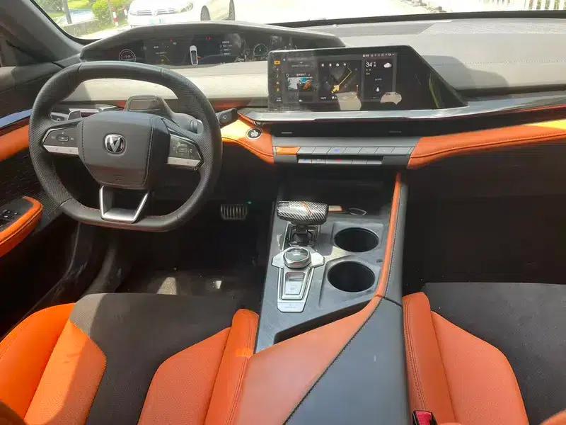 Changan UNI-V 2023 1.5T Premium Edition — миниатюра 12