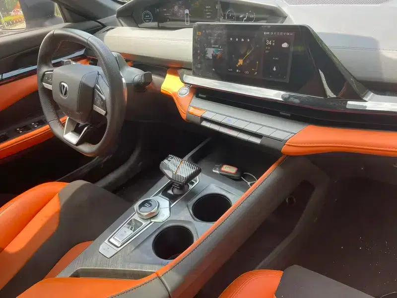 Changan UNI-V 2023 1.5T Premium Edition — миниатюра 14