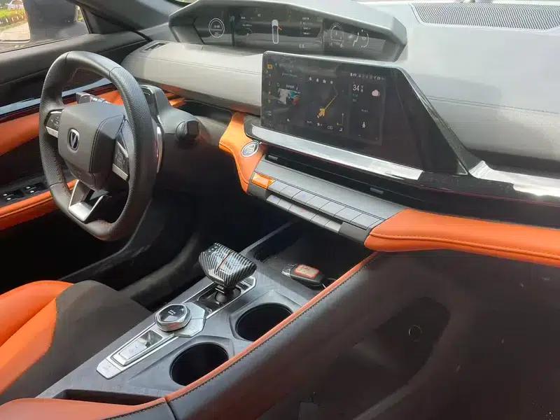 Changan UNI-V 2023 1.5T Premium Edition — миниатюра 15