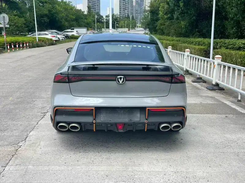 Changan UNI-V 2023 1.5T Premium Edition — миниатюра 5