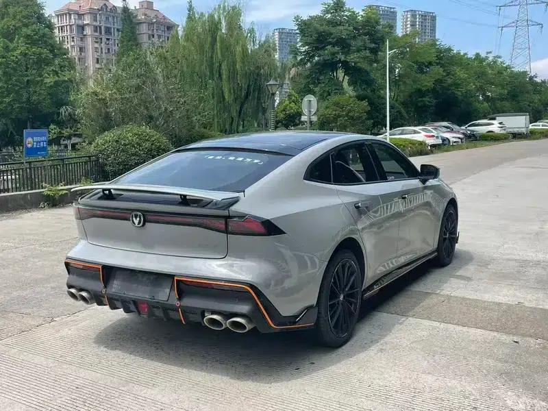 Changan UNI-V 2023 1.5T Premium Edition — миниатюра 6