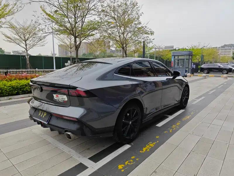 Changan UNI-V 2022 1.5T Premium Edition — миниатюра 6