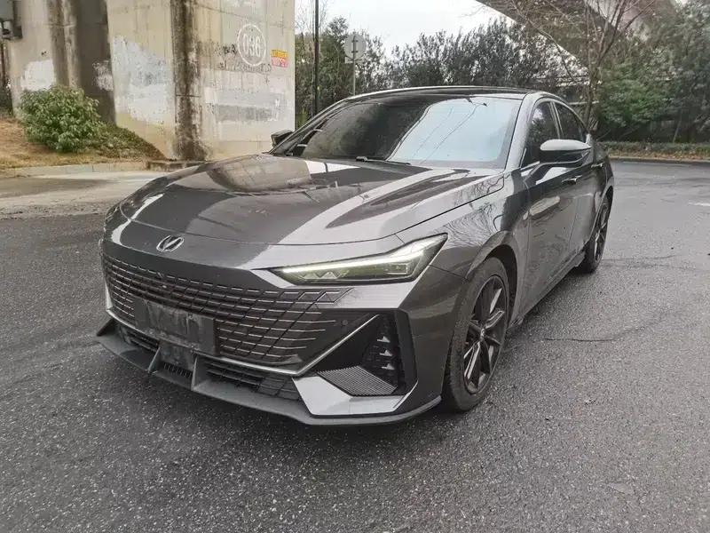 Changan UNI-V 2022 1.5T Premium Edition — миниатюра 1