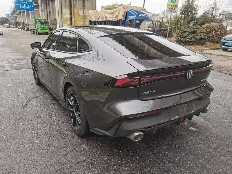 Changan UNI-V 2022 1.5T Premium Edition — миниатюра 4