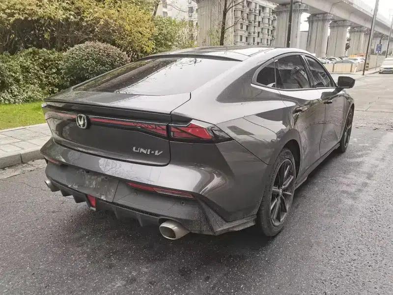 Changan UNI-V 2022 1.5T Premium Edition — миниатюра 6