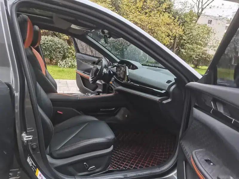 Changan UNI-V 2022 1.5T Premium Edition — миниатюра 9