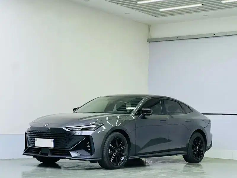 Changan UNI-V 2023 1.5T Premium Edition — миниатюра 1