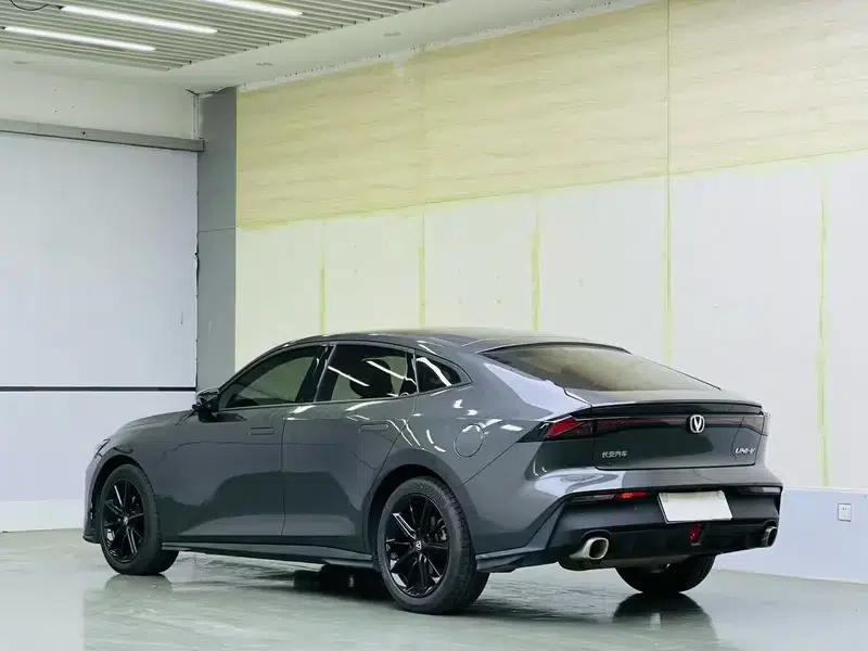 Changan UNI-V 2023 1.5T Premium Edition — миниатюра 4