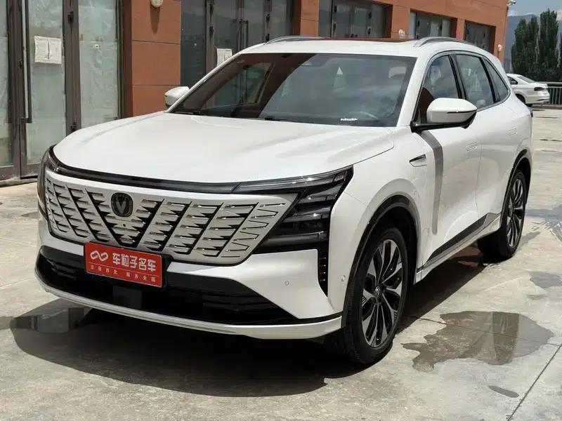 Changan CS75 PLUS 2025 Fourth Generation Ultra 2.0T New Blue Whale Smart Engine Edition — миниатюра 1