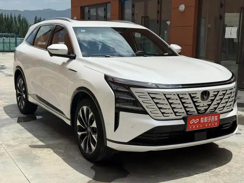 Changan CS75 PLUS 2025 Fourth Generation Ultra 2.0T New Blue Whale Smart Engine Edition — миниатюра 3