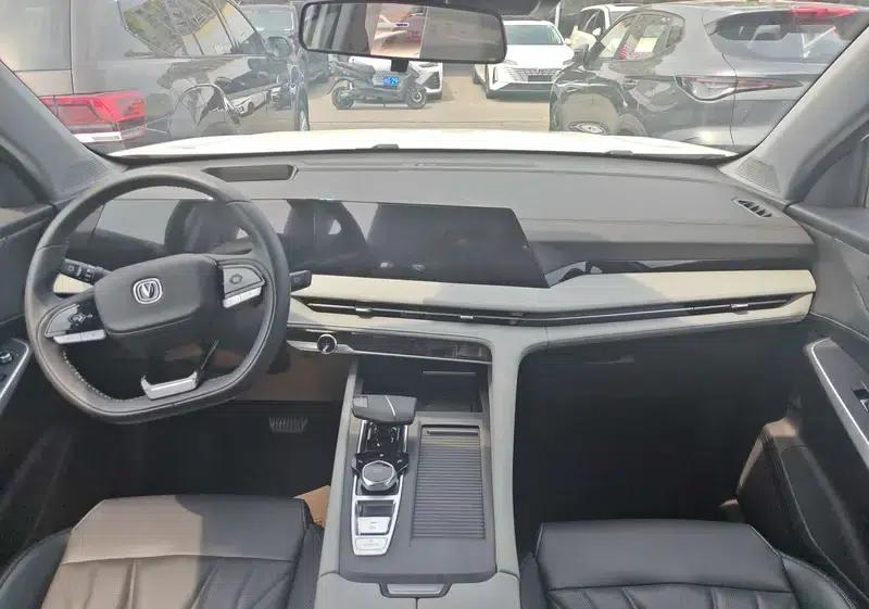 Changan CS75 PLUS 2024 Model, Third Generation, Champion Edition, 2.0T Automatic Intelligent Driving Powerful Type — миниатюра 7