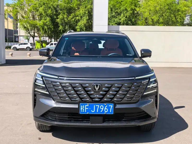 Changan CS75 PLUS 2025 Fourth Generation 1.5T New Blue Whale Smart Premium Edition — миниатюра 2