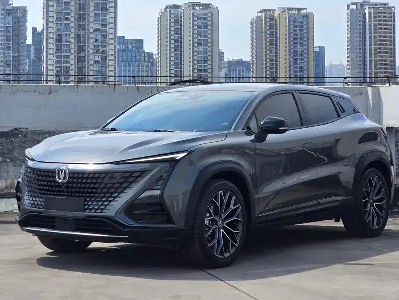 Changan UNI-T 2022 1.5T Premium Edition — миниатюра 1