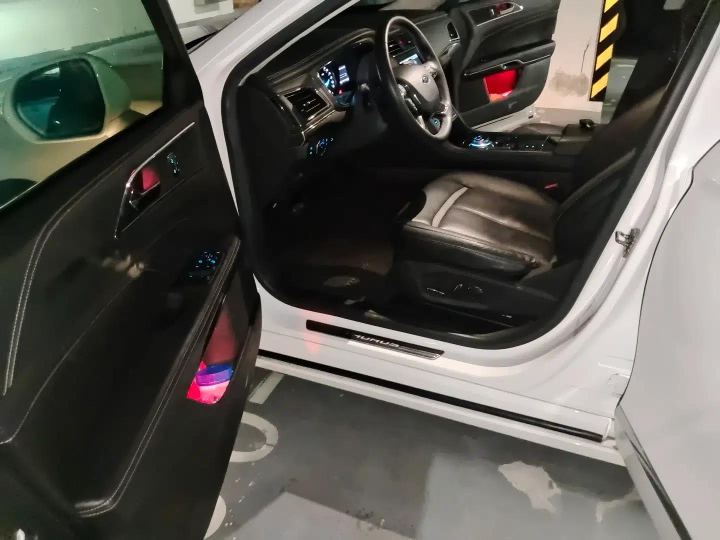 Ford Taurus 2015 EcoBoost 245 Luxury Model — миниатюра 13