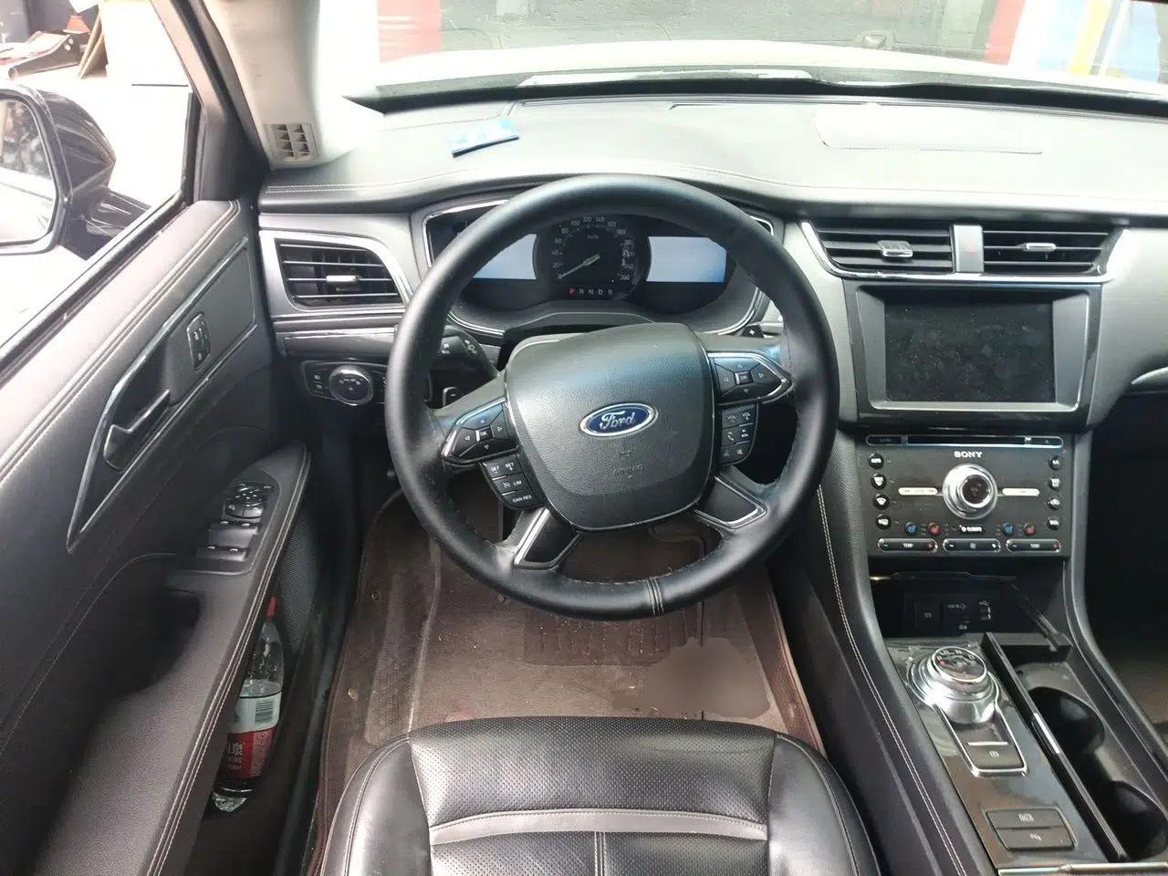 Ford Taurus 2015 EcoBoost 245 Luxury Model — миниатюра 10