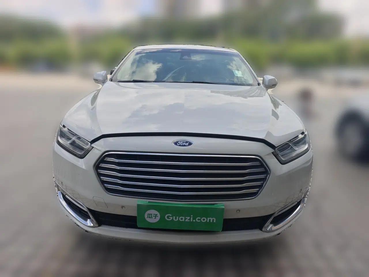 Ford Taurus 2017 EcoBoost 245 Luxury Model — миниатюра 2