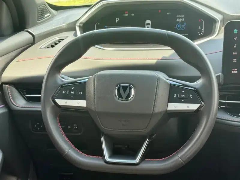 Changan CS55 PLUS 2024 Model, Third Generation 1.5T DCT Premium Edition — миниатюра 17