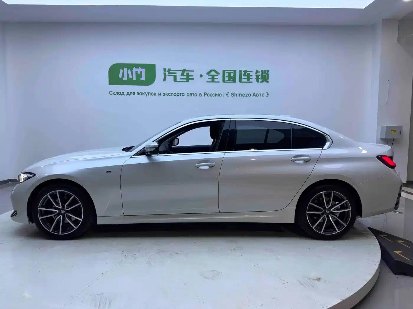 2023 BMW 3 Series 320Li M Sport Package — миниатюра 7