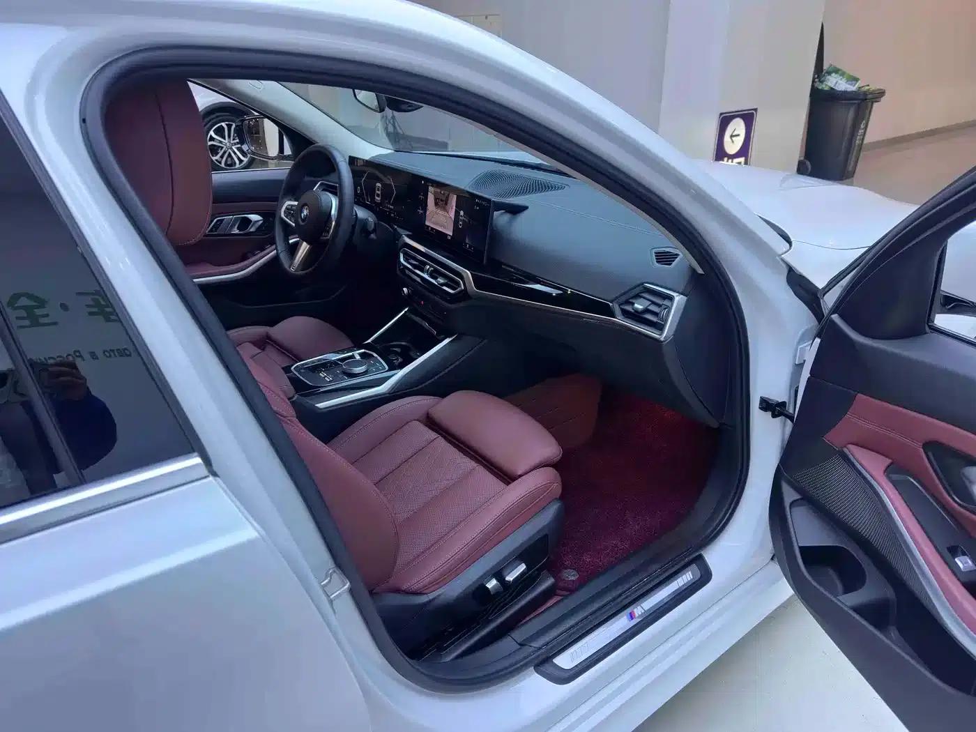 2023 BMW 3 Series 320Li M Sport Package — миниатюра 10