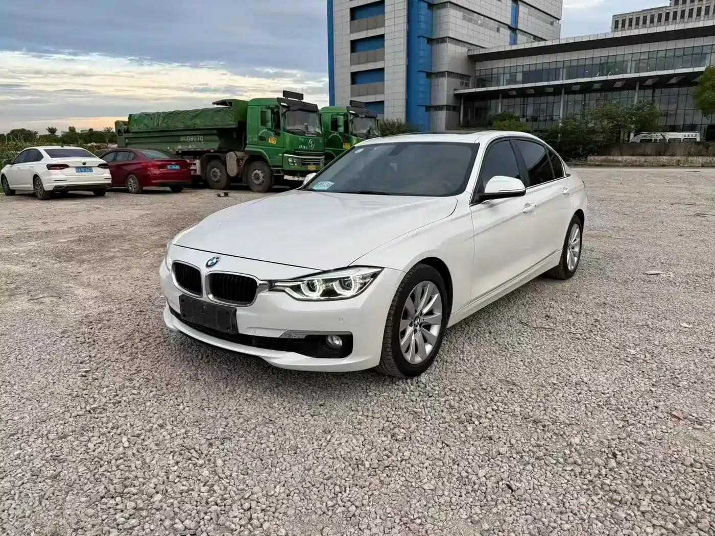 2017 BMW 3 Series 318Li Fashion Edition — миниатюра 2