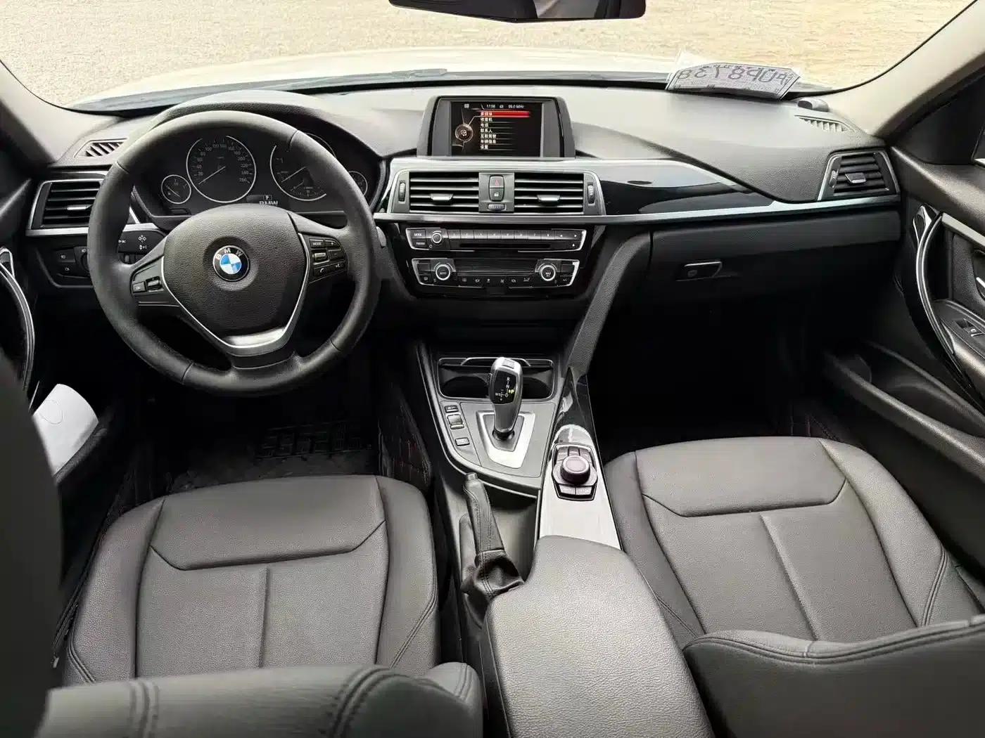 2017 BMW 3 Series 318Li Fashion Edition — миниатюра 7