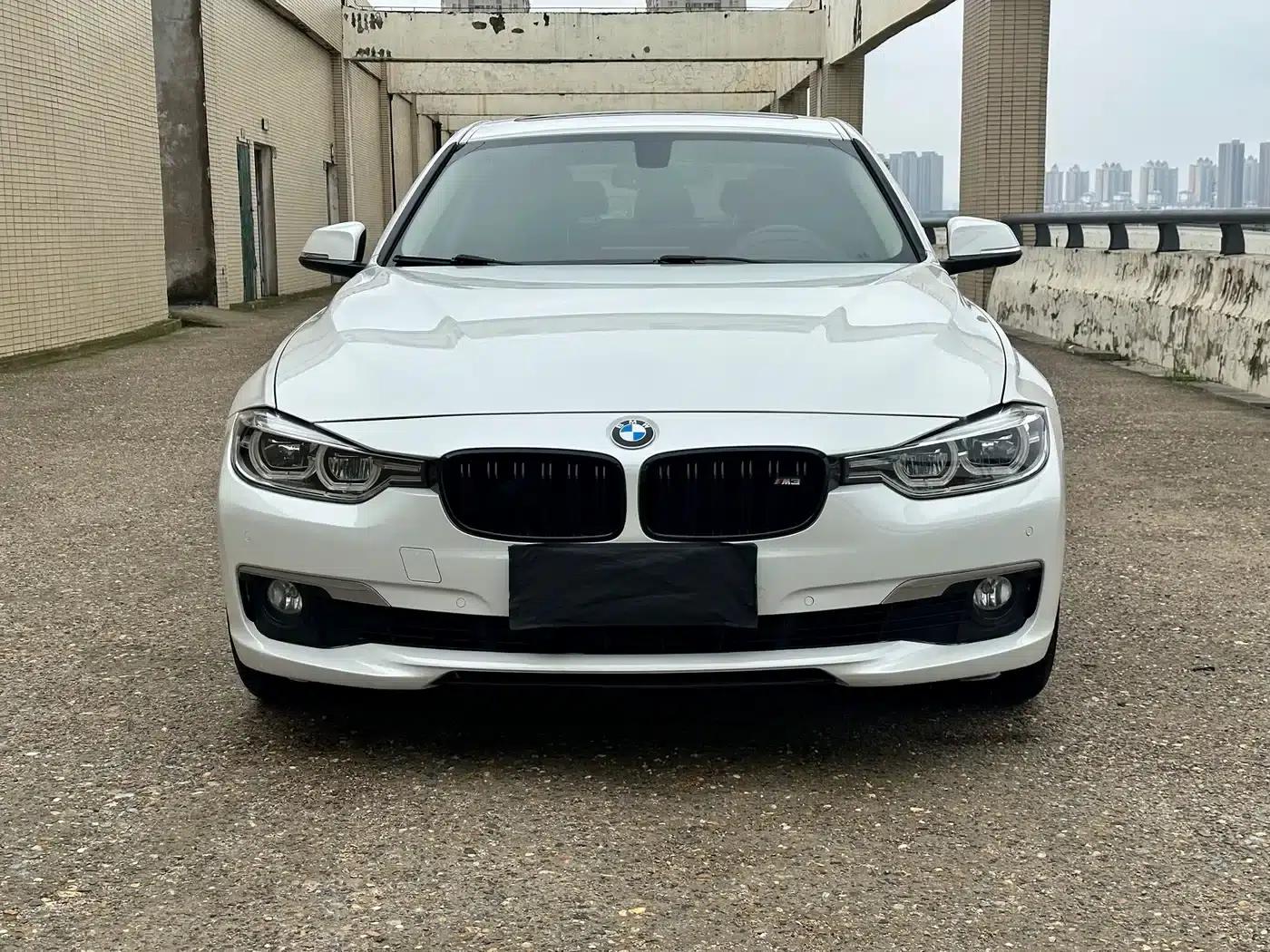 BMW 3 Series 2019 320Li Fashion Edition — миниатюра 2