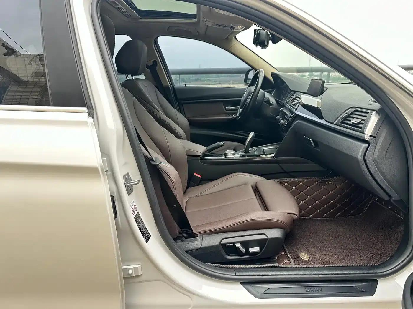BMW 3 Series 2019 320Li Fashion Edition — миниатюра 18